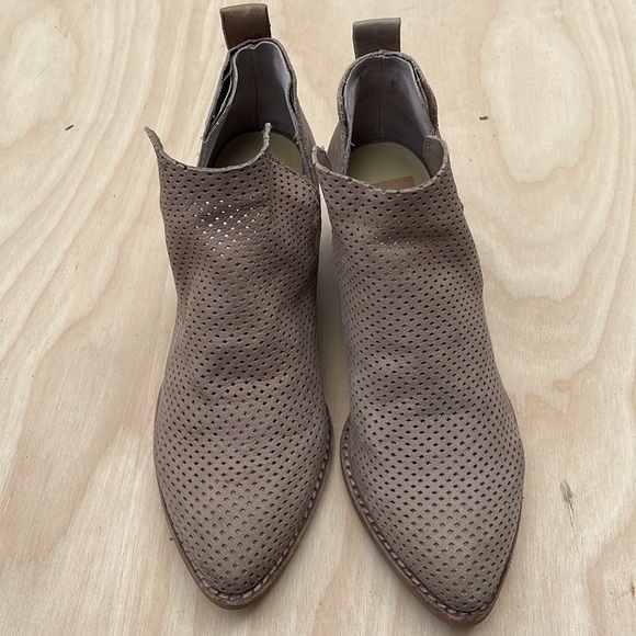 DOLCE VITA Perforated Suede Almond Toe Booties size 5.5 - Picture 5 of 11